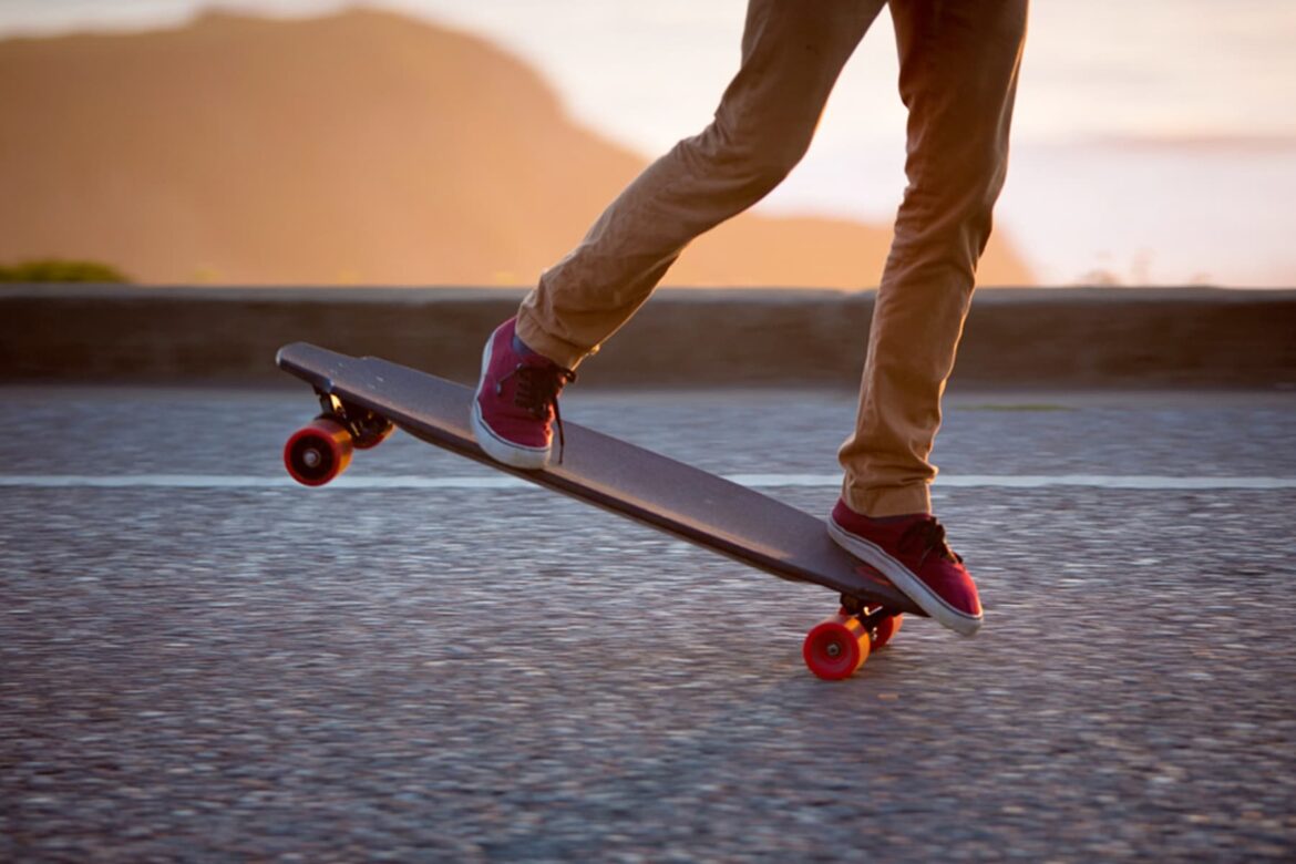 How Do You Brake on an Electric Skateboard